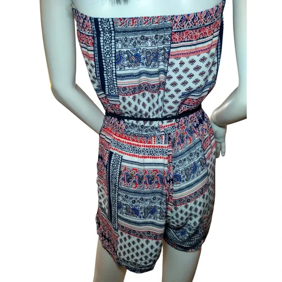 Three Pink Hearts Women Strapless Color block Romper Size Large - Image 8