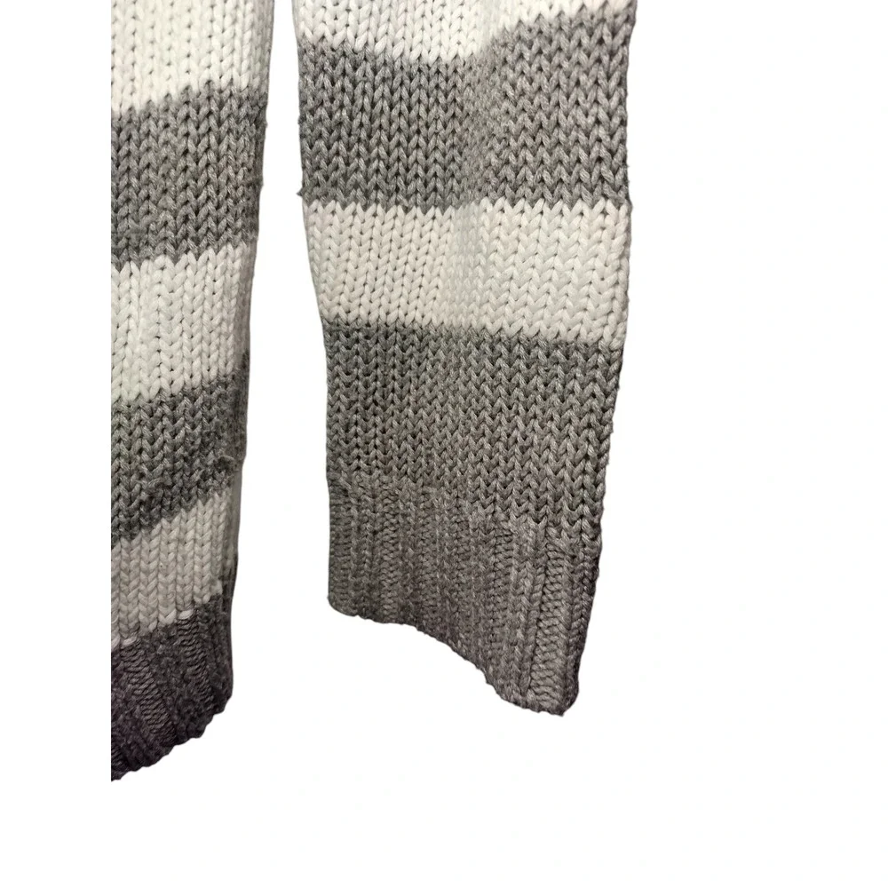 Forever 21 Cardigan Sweater Knit Button Front V-Neck Striped Gray Womens Medium - Image 7